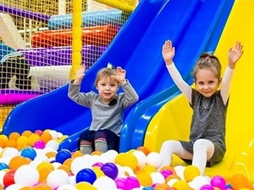 Poradnik doboru wyposażenia placu zabaw, konieczność doboru odpowiedniego wyp...